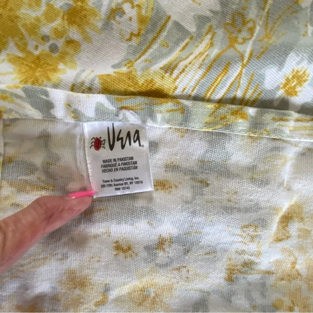 Vera Cornflower Cloth Tablecloth 30 X 78 Yellow White Gray Floral Cotton Blend